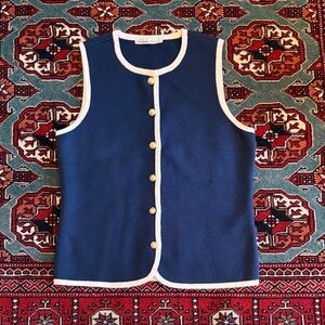 Abercrombie & Fitch sweater vest